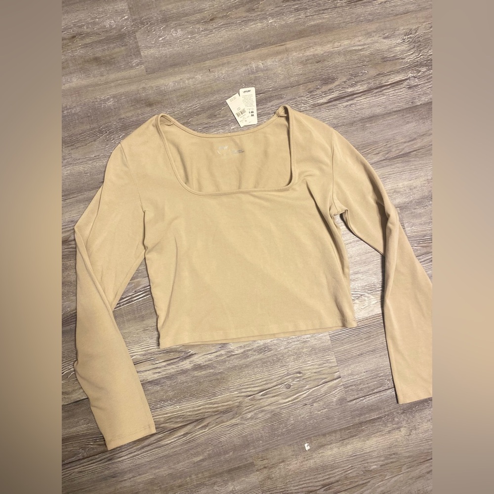 ENDING SOON! NWT AERIE Soft Brushed L/S Crop w/ Stretch S